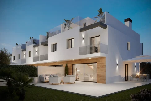 Fachada de casa adosada en Promoción Viviendas Tarragona 2