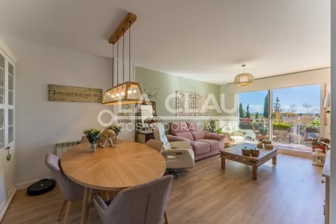 Salón Amplio en Piso de Vall de l'Arrabassada
