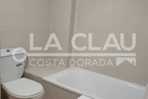Baño_Completo_Estilo_Contemporaneo_Apartamento