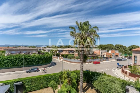 Casa Familiar en Cambrils - Exterior Espacioso