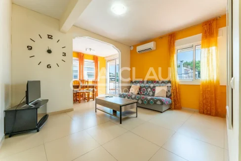 Salón Espacioso - Vivienda Exclusiva en Rafael Casanova Tarragona