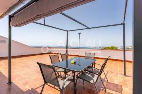 Vista al Mar Mediterráneo - Vivienda Exclusiva en Rafael Casanova Tarragona