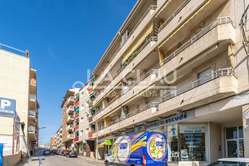 Vista a la Calle desde el Apartamento Céntrico en Torredembarra