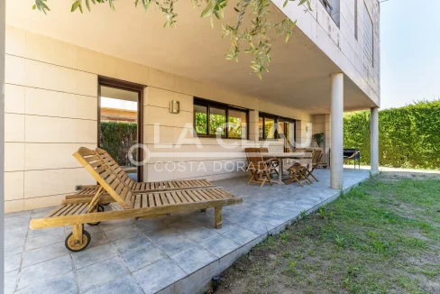 Elegancia y Confort: Residencia Exclusiva en el Corazón de El Vendrell