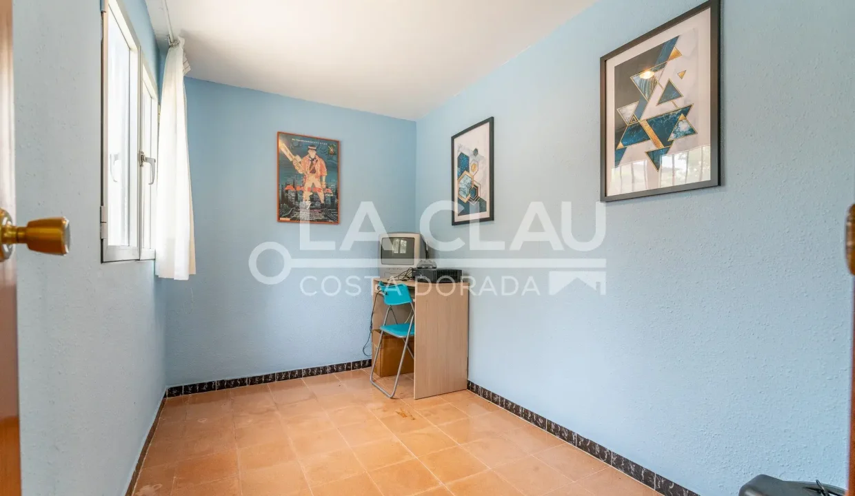 Sala de estar del chalet en venta en Urbanización Esplai Tarragoní.02