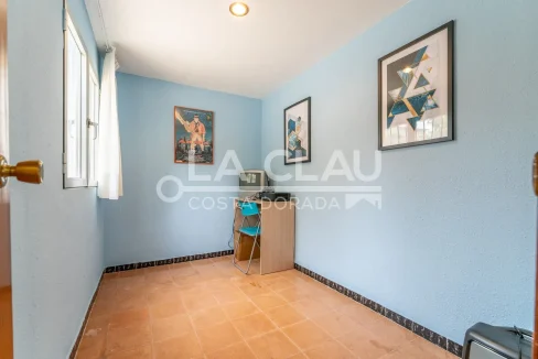 Sala de estar del chalet en venta en Urbanización Esplai Tarragoní.02