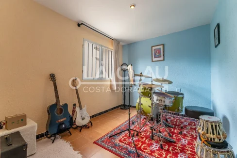 Sala de estar del chalet en venta en Urbanización Esplai Tarragoní.01