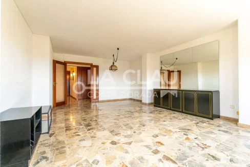 Piso en venta en la Plaza Pastoreta de Reus - Salón